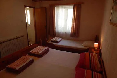 Ferienhaus mit Terrasse, Grill und Internet
