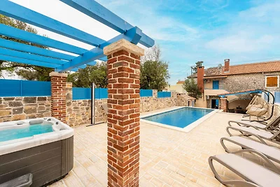 Charmantes dalmatinisches Steinhaus mit priva