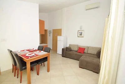 Appartamento Vacanza con famiglia Okrug Gornji