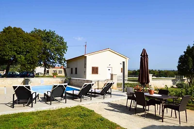 Ferienwohnung mit Klimaanlage und Pool