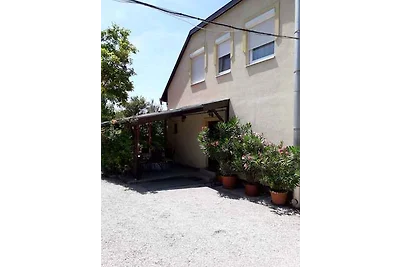 Ferienwohnung mit Garten und Grill