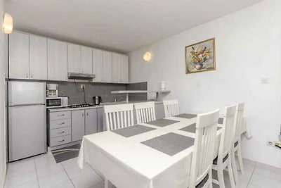 Ferienwohnung mit Klimaanlage und Grill
