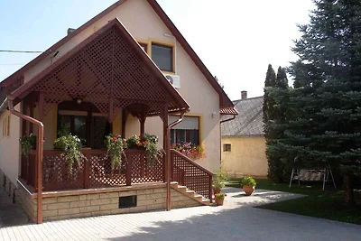 Ferienhaus mit Aussenpool und Klimaanlage