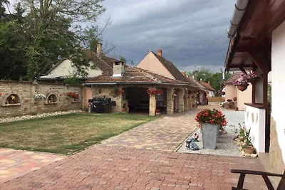 Ferienhaus mit Waschmaschine und Ofen im