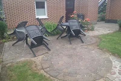 Studio mit Grillmöglichkeit im Garten