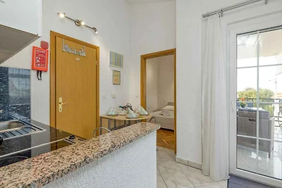 Ferienwohnung mit Klimaanlage und Balkon