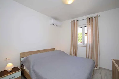 Ferienwohnung 100 m vom Strand mit Meerblick