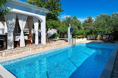 Ferienhaus mit Pool