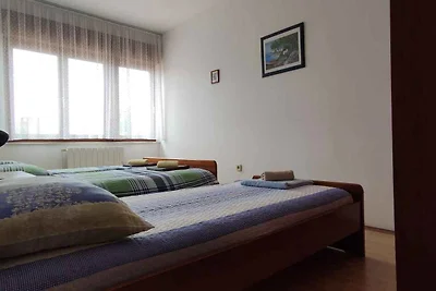Ferienwohnung mit grosser Terrasse, Grill und