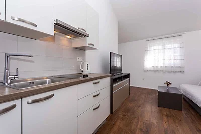 Ferienwohnung mit Klimaanlage und Balkon