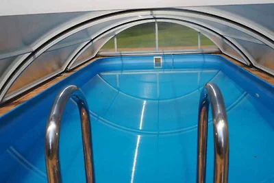 Ferienhaus mit Aussenpool