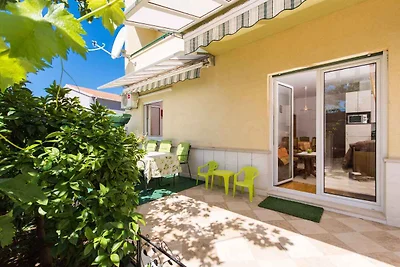 Appartamento Vacanza con famiglia Okrug Gornji
