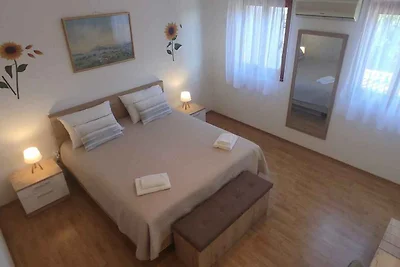 Ferienwohnung mit 6 qm Terrasse