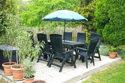 Ferienwohnung mit Internetzugang und Garten
