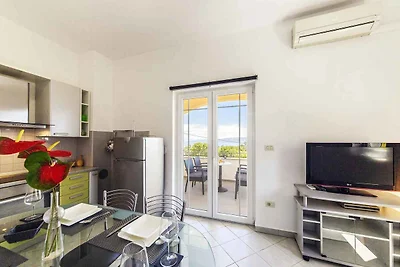 Ferienhaus mit Poolnutzung, Terrasse und