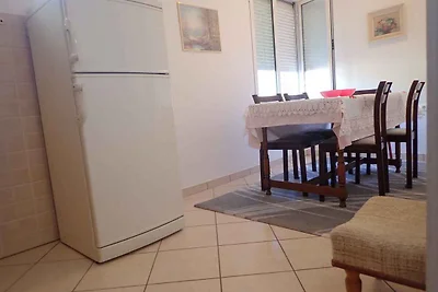 Ferienwohnung mit Terrasse und Klimaanage