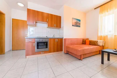 Ferienwohnung mit Balkon und Klimaanlage