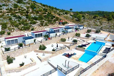 Ferienhaus mit Gemeinschaftspool und