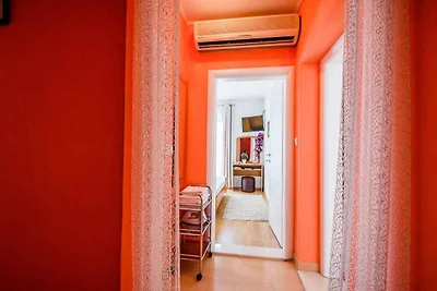 Ferienwohnung mit Klimaanlage und Balkon