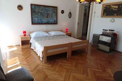 Ferienwohnung mit Balkon und Grillmöglichkeit