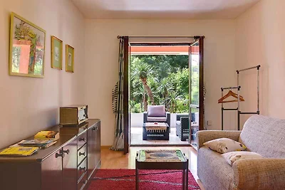 Ferienwohnung mit Terrasse und Garten