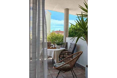 Studio mit Klimaanlage und Terrasse in Okrug