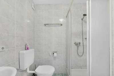 Apartment mit grossem Balkon, einem Schlafzim