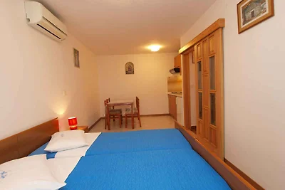 Ferienwohnung mit Balkon und Klimaanlage