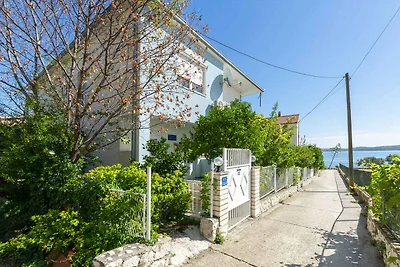Ferienwohnung mit Terrasse und Klimaanlage