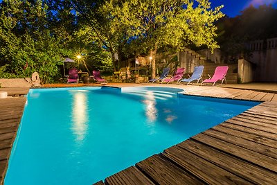 Ferienwohnung Mit Meerblick und Pool