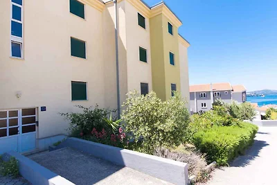 Appartamento Vacanza con famiglia Okrug Gornji