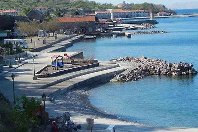 Ferienhaus mit Terrasse, Grill und Internet