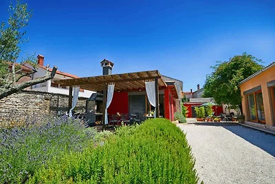 Villa mit Pool und Sauna