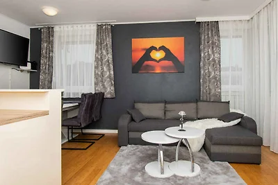 Ferienwohnung mit Klimaanlage und Balkon in