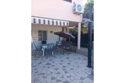 Ferienhaus mit Klimaanlage und Garten