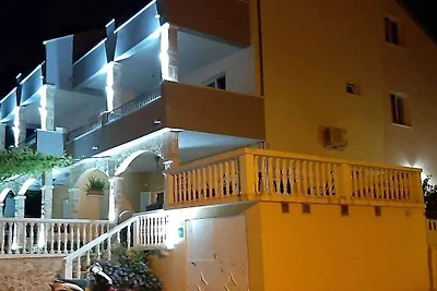 Charmantes Steinhaus Dobrila in Zavala auf de