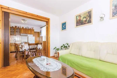 Ferienwohnung mit Balkon und Grillmöglichkeit