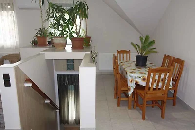 Ferienwohnung mit gemütlichen Gartensitz