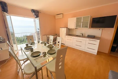 Ferienwohnung mit Balkon, WLAN und