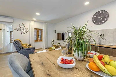 Apartment mit Balkon, Klimaanlage, Wi-Fi, Par