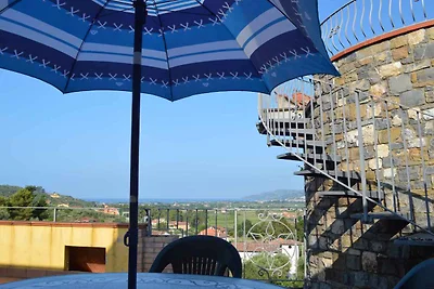 Ferienwohnung mit Terrasse und Meerblick