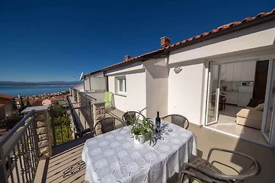 Ferienwohnung mit Terrasse und Meerblick