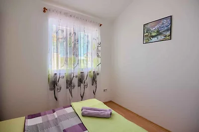 Ferienwohnung mit Klimaanlage und Balkon