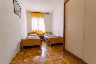 Ferienwohnung mit Balkon und Klimaanlage