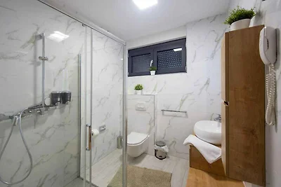 Appartamento Vacanza con famiglia Sveti Filip i Jakov