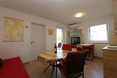 Ferienwohnung mit Terrasse und Klimaanlage