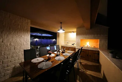 Modernes Ferienhaus Bronzzatta mit Privatpool