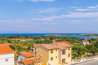 Ferienwohnung mit Balkon und Meerblick