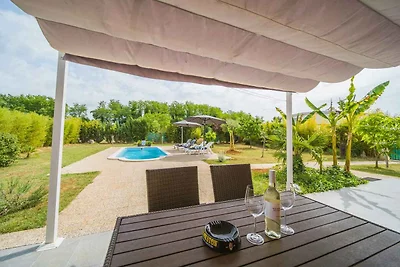 Ferienhaus mit Pool