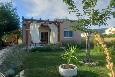 Willkommen im Gartenhaus in Kaštel Štafilić!